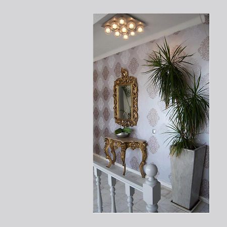 Residencial Rita Bed & Breakfast โอเดมิรา ภายนอก รูปภาพ