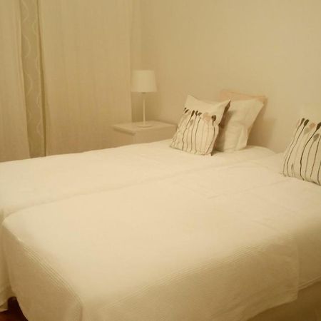 Residencial Rita Bed & Breakfast โอเดมิรา ภายนอก รูปภาพ