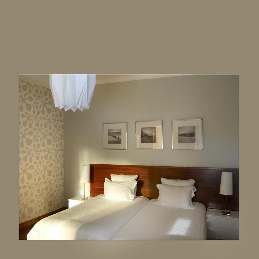 Residencial Rita Bed & Breakfast โอเดมิรา ภายนอก รูปภาพ